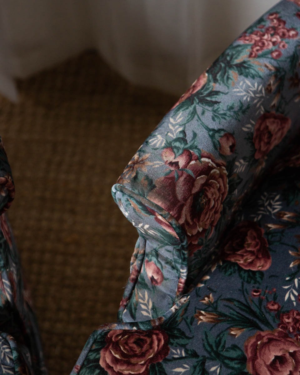 Pair of Vintage Tufted Floral Velvet High Back Chairs - Image 4