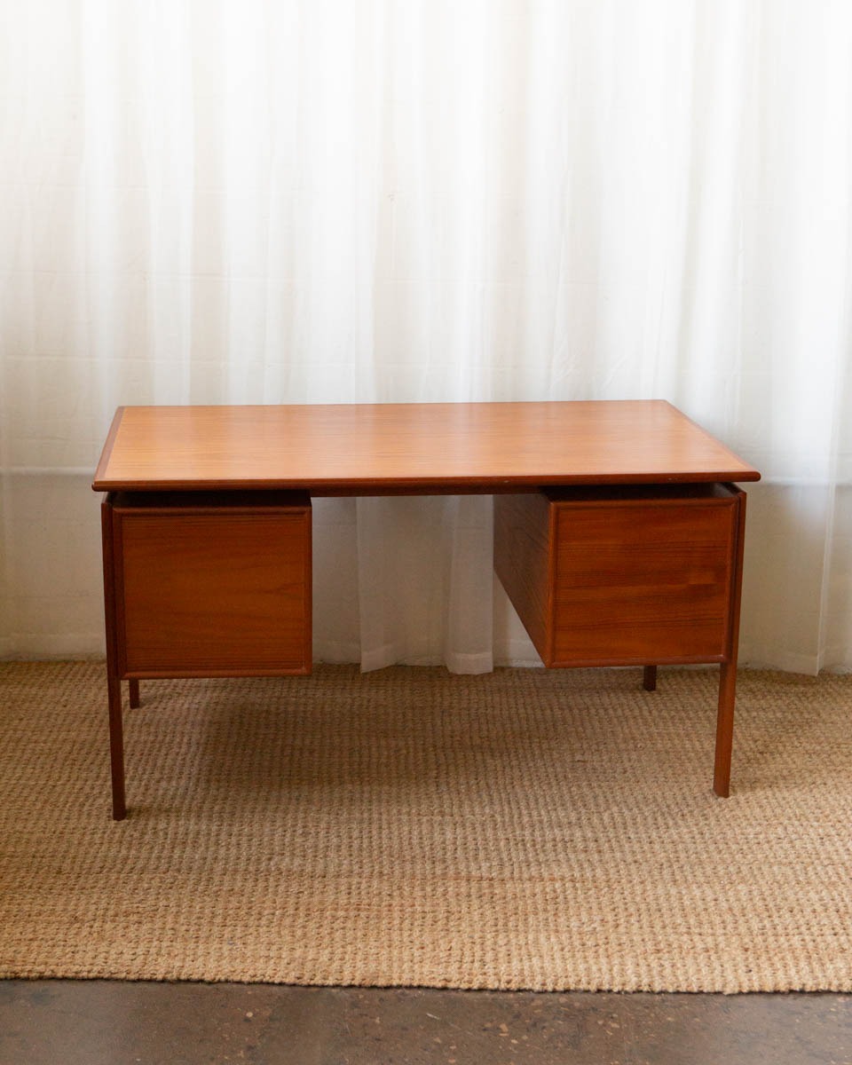 Arne Vodder Danish teak writing desk