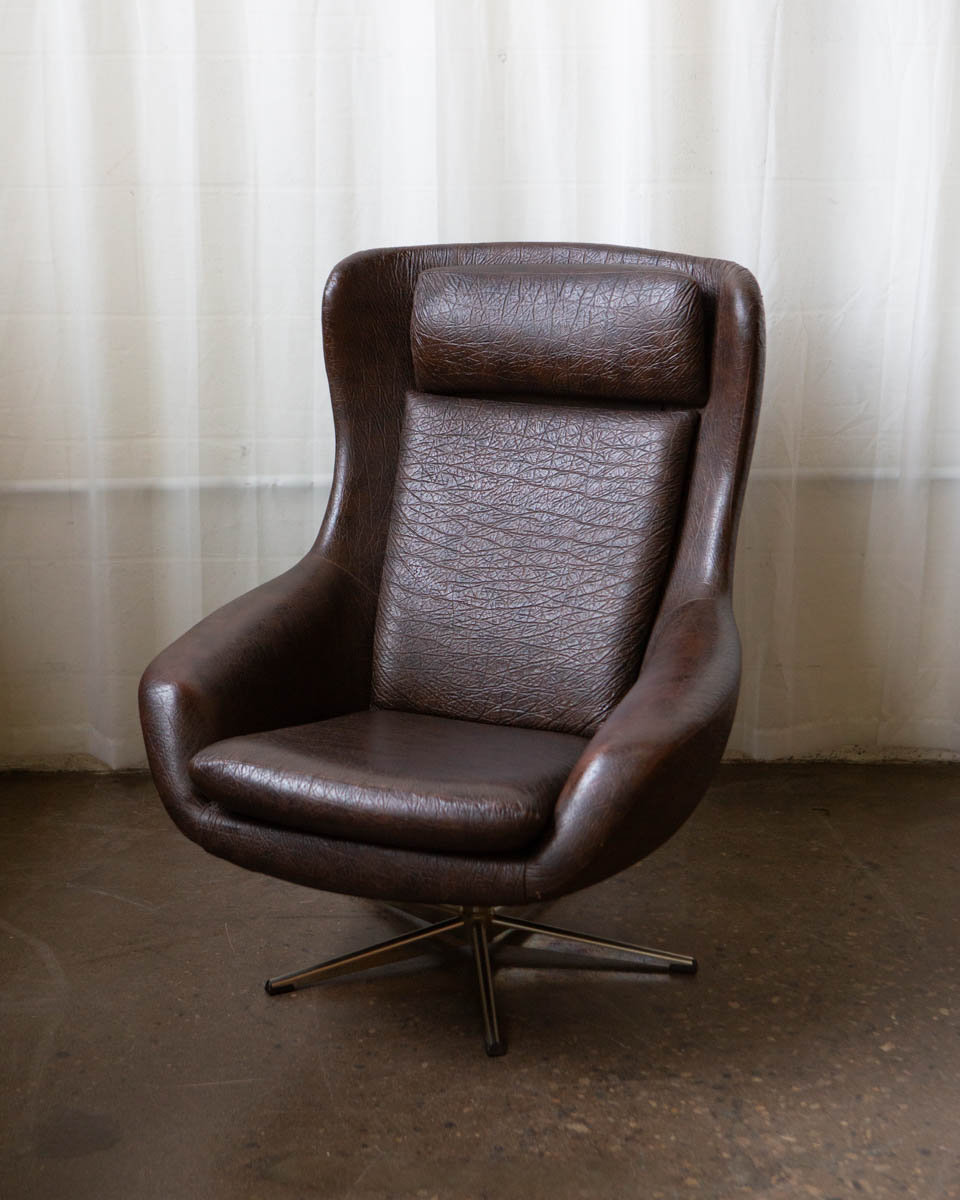 H.W. Klein for Bramin Leather Lounge Chai