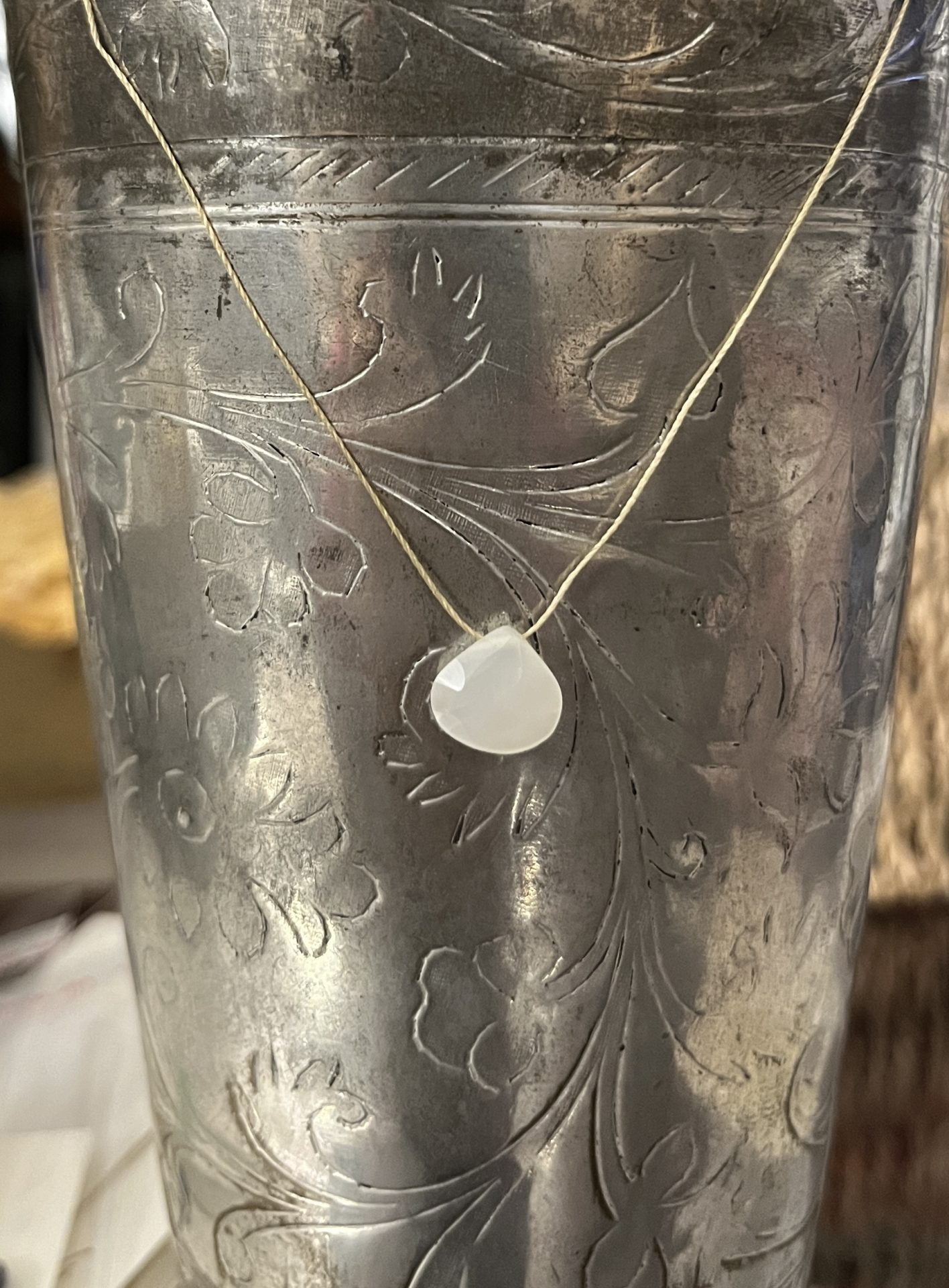 Orecchini artigianali creati a mano in argento, alluminio,