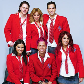 Yo me quedo a cumplir mi destino. RBD - Letras de RBD, fotos y videos - LetrasBD