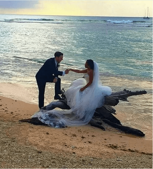 VdV Accessories for the Destination Bride