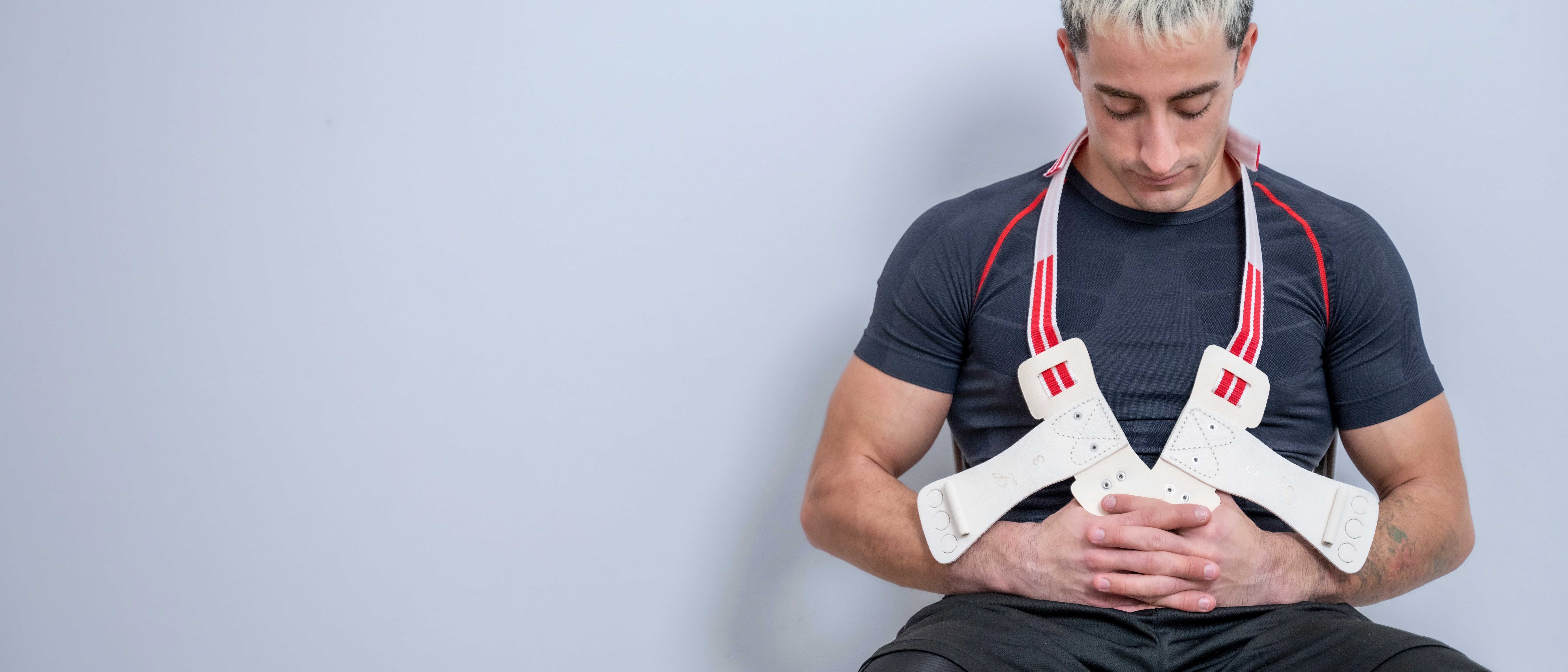 Paracalli sbarra Levantesi - Accessorio professionale pensato per offrire presa sicura, protezione e comfort durante gli esercizi agli attrezzi - prospettiva 2