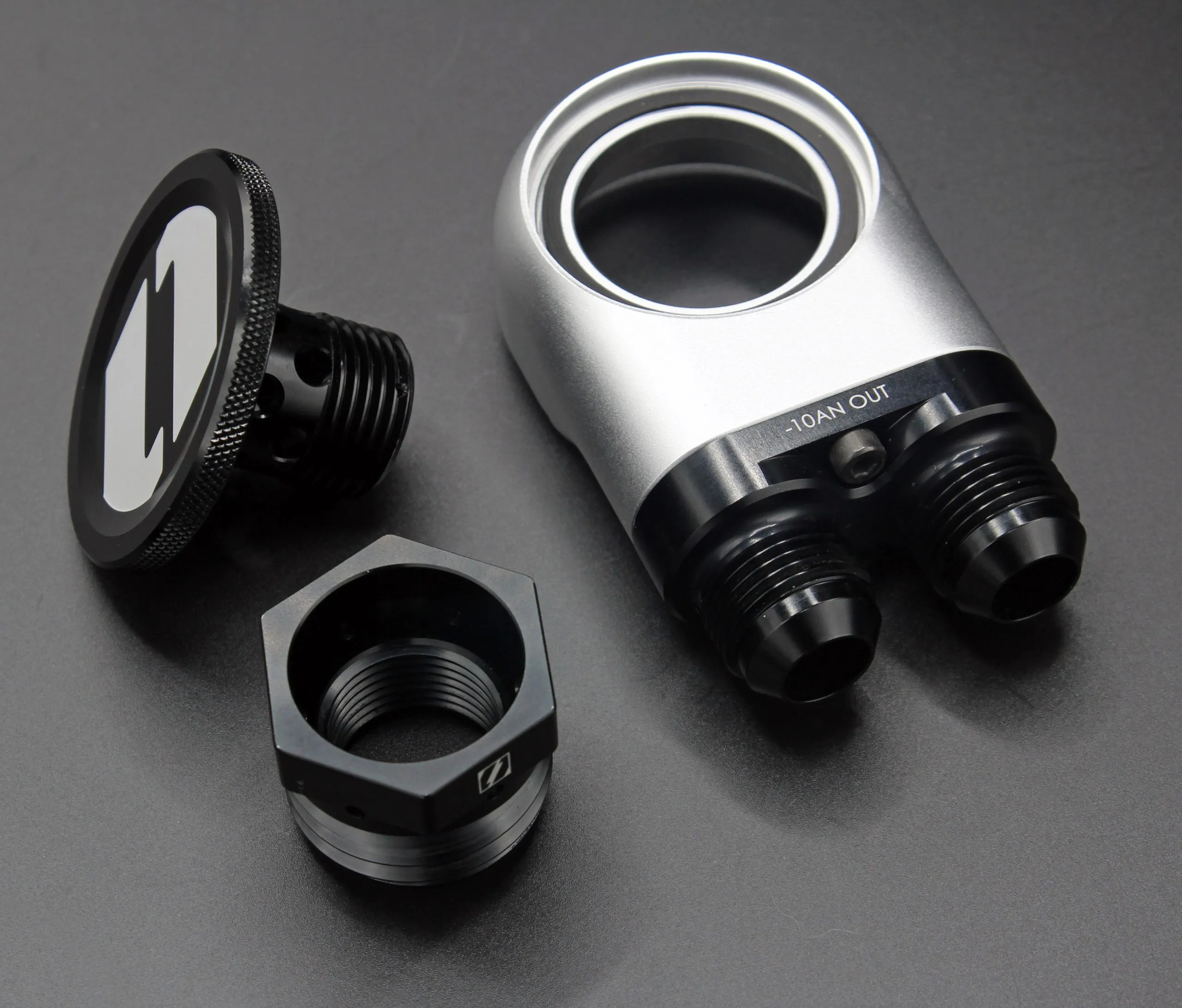 QuikVent™ Scavenger Oil Cap, Version 3 – SILVER/BLACK – Level 7