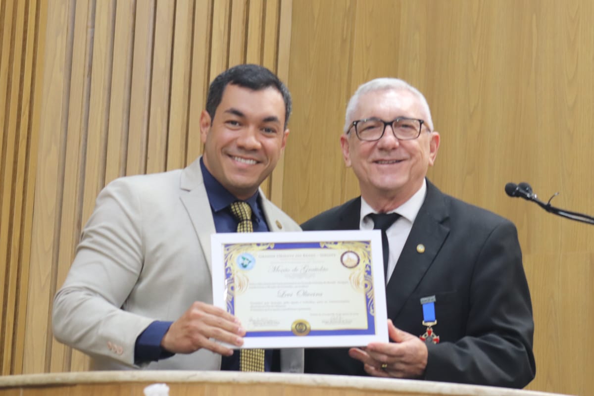 Levi Oliveira enaltece reconhecimento da maçonaria em Aracaju durante sessão em alusão ao Dia do Maçom