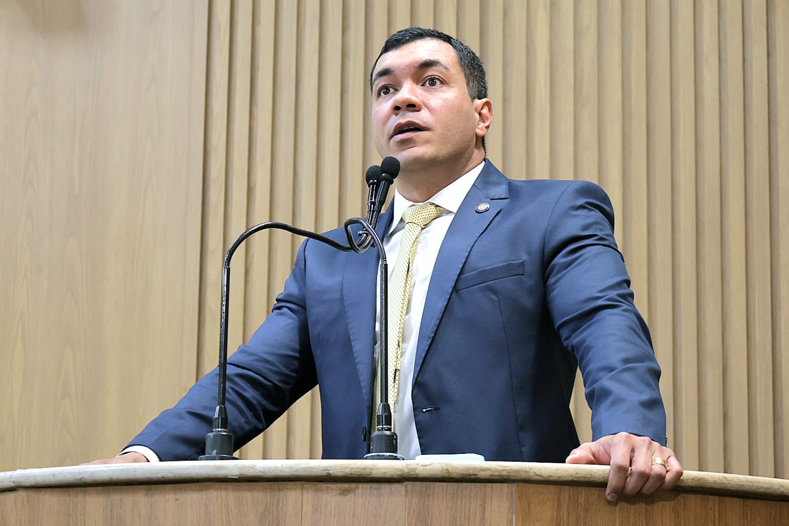 Vereador Levi Oliveira celebra regulamentação da aposentadoria de agentes de saúde e de endemias