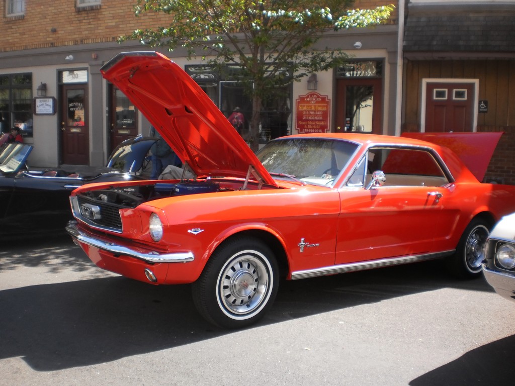 Bristol Antique Car Show Roars on to Mill Street - LevittownNow.com