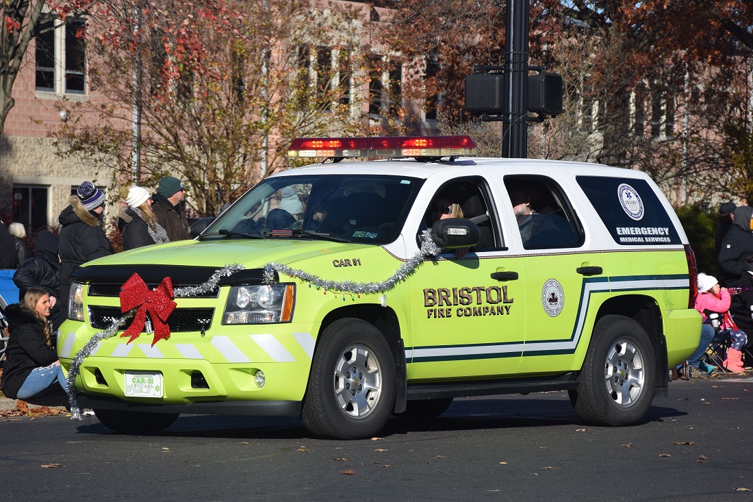 PHOTOS Bristol Christmas Parade Delivers Smiles