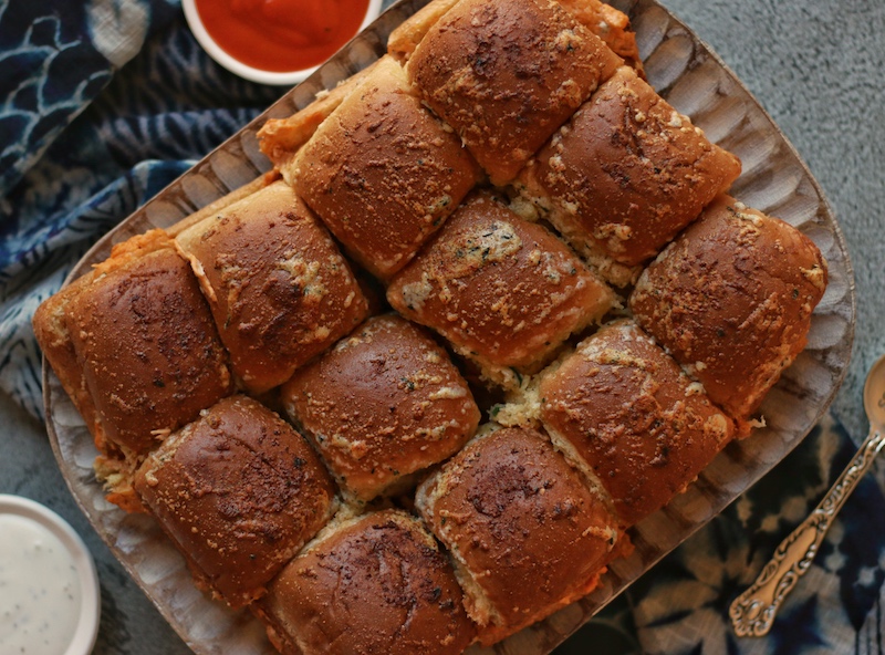 Buffalo Chicken Sliders, an easy recipe on lexeats.com