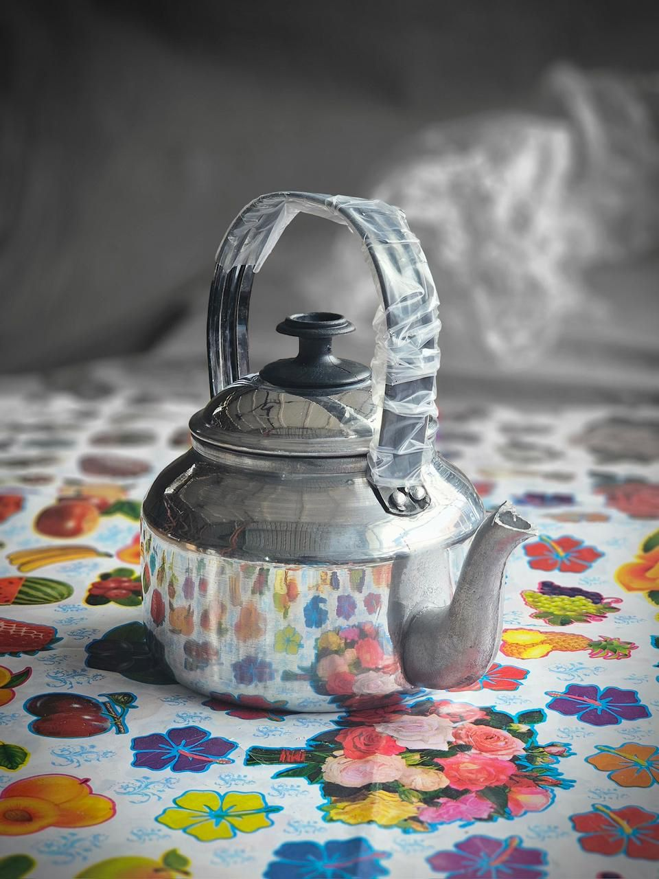 Aluminium stovetop tea kettle