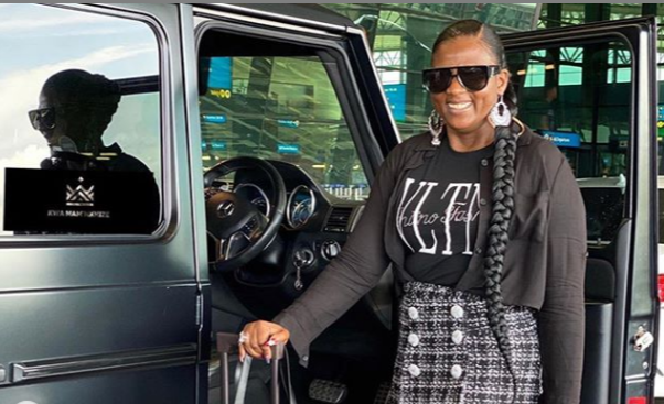 03.11.2021 · mamkhize's convoy included rolls royce, bentley, lexus suvs, bmw's, porches and more! MaMkhize takes taxi ride for fun, says 'it felt good to be