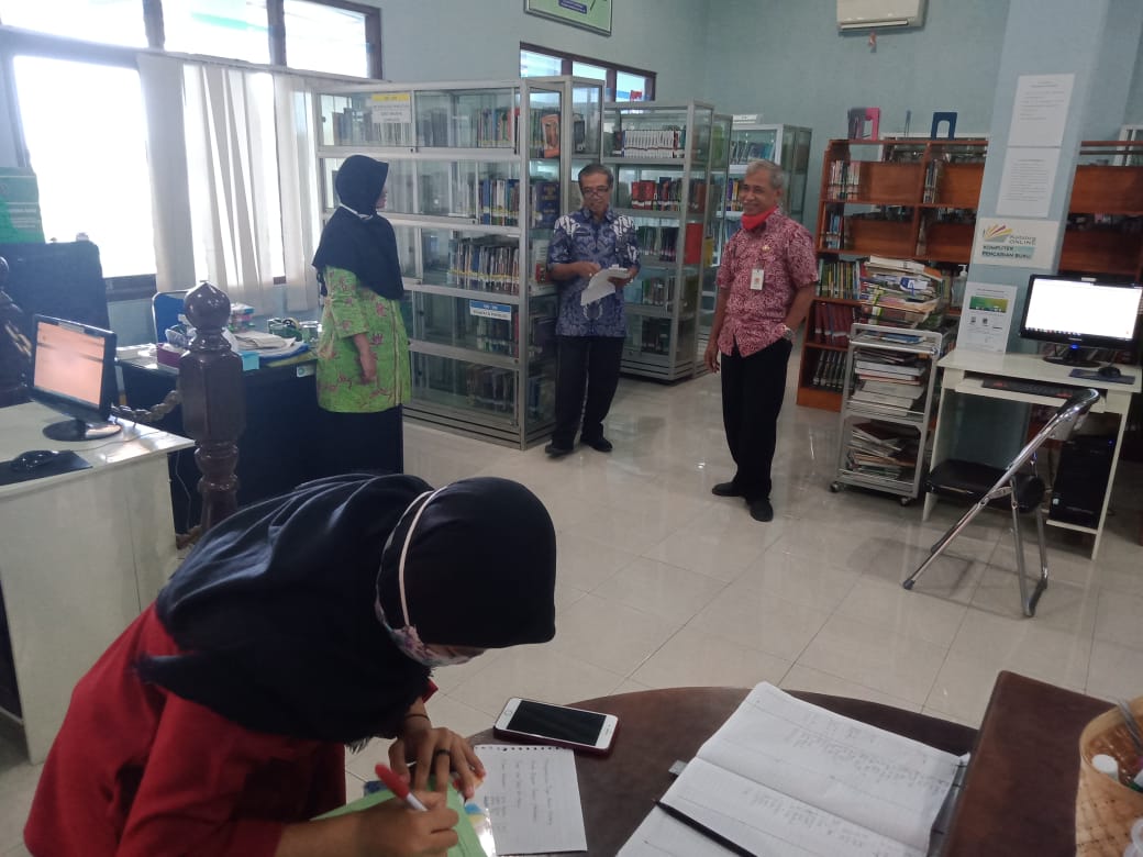 Jalan sriwijaya no 29a semarang . Perpus Umkudus Upt Perpustakaan