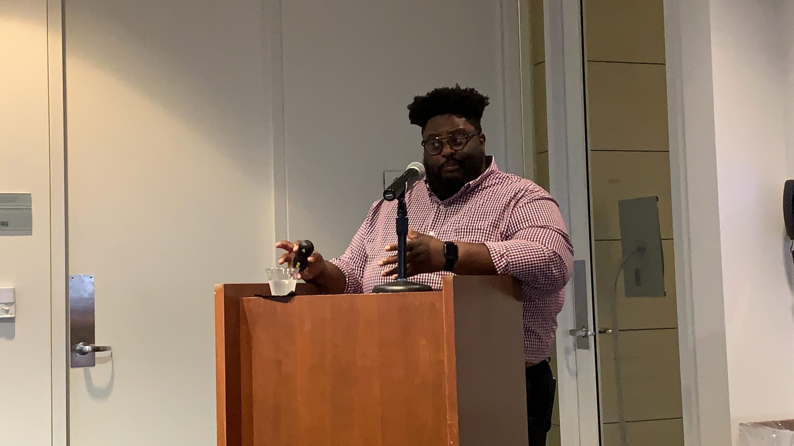 Shaun Anderson at Faculty Pub Night