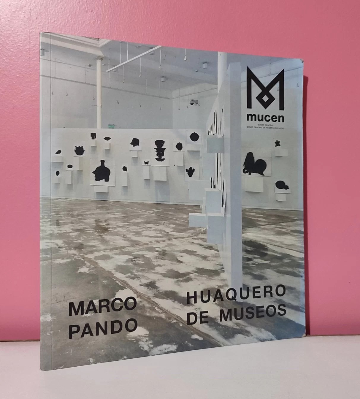 Marco Pando / Huaquero de museos