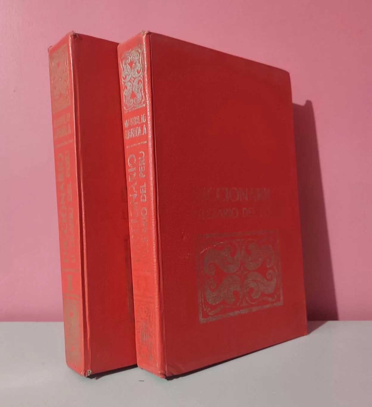 Diccionario literario del Perú. Nomenclatura por autores