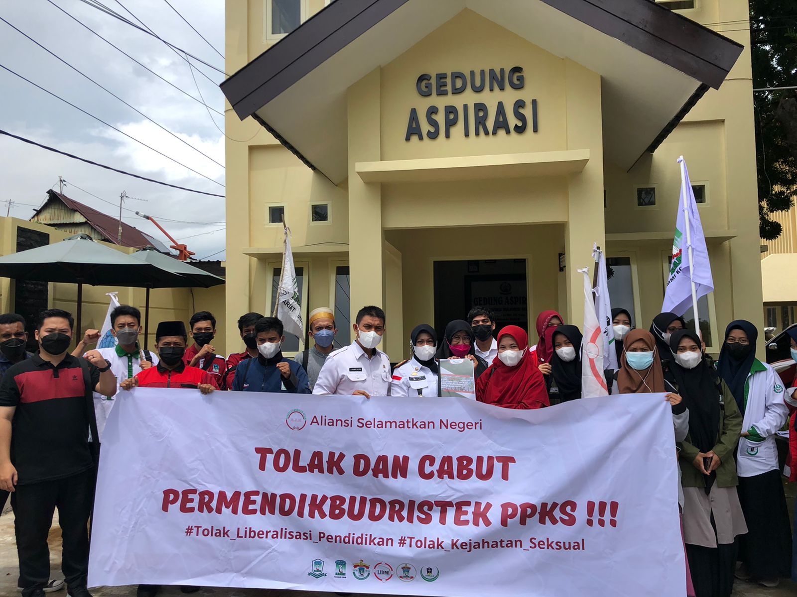 LIDMI TEGAS TOLAK PERMENDIKBUD PPKS