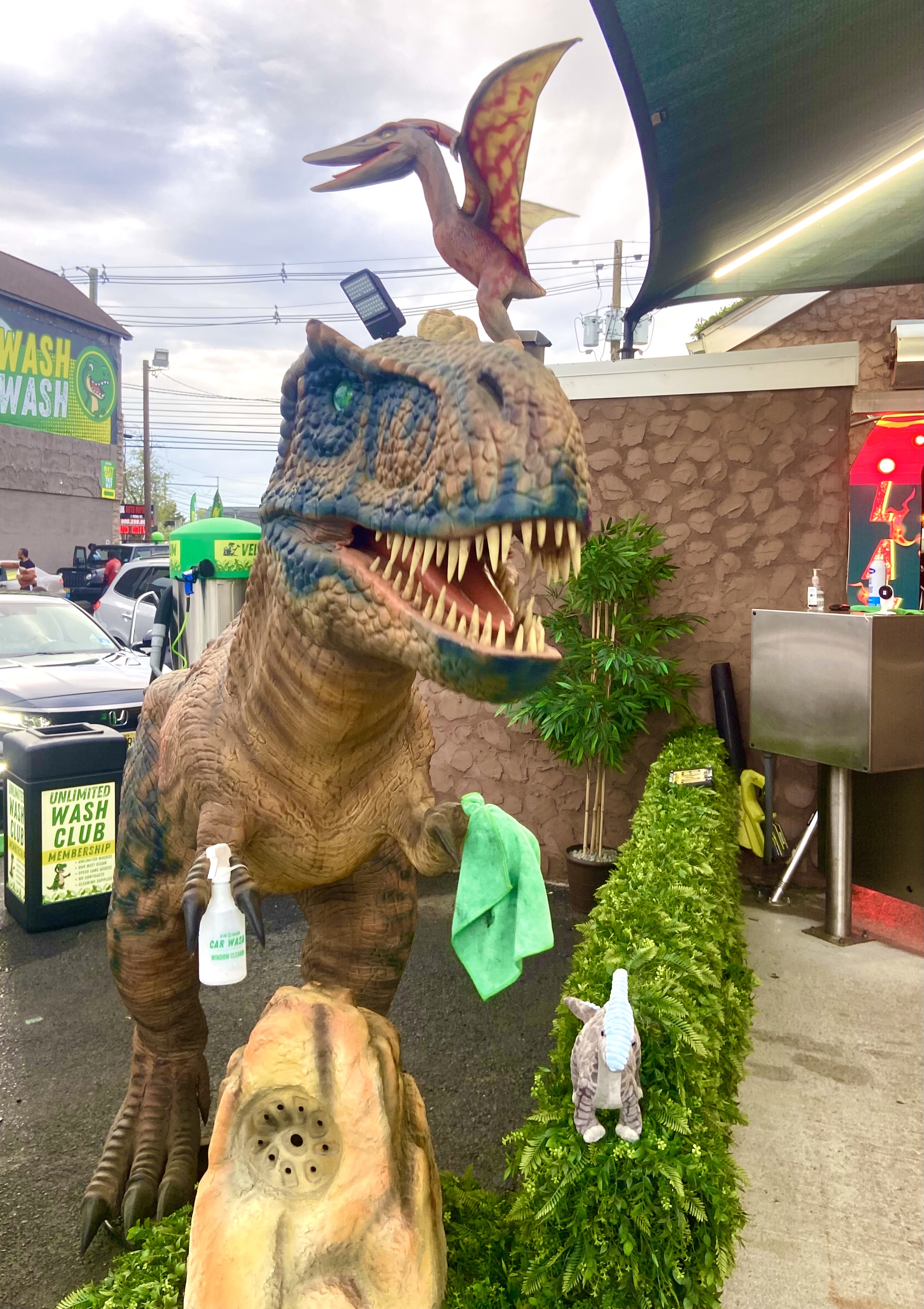 Dinosaur Carwash 🦖 2025