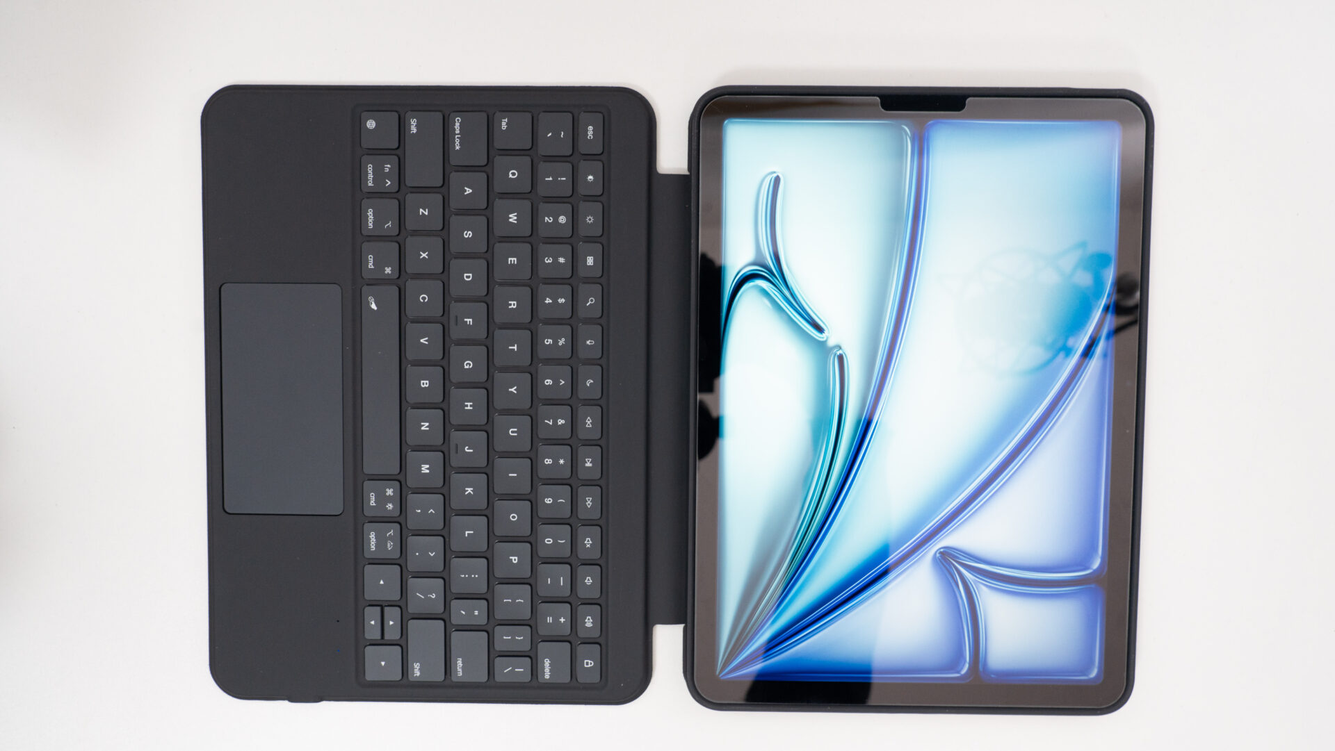 新設計】分離可能&縦横両方スマートコネクターで接続できるiPad用