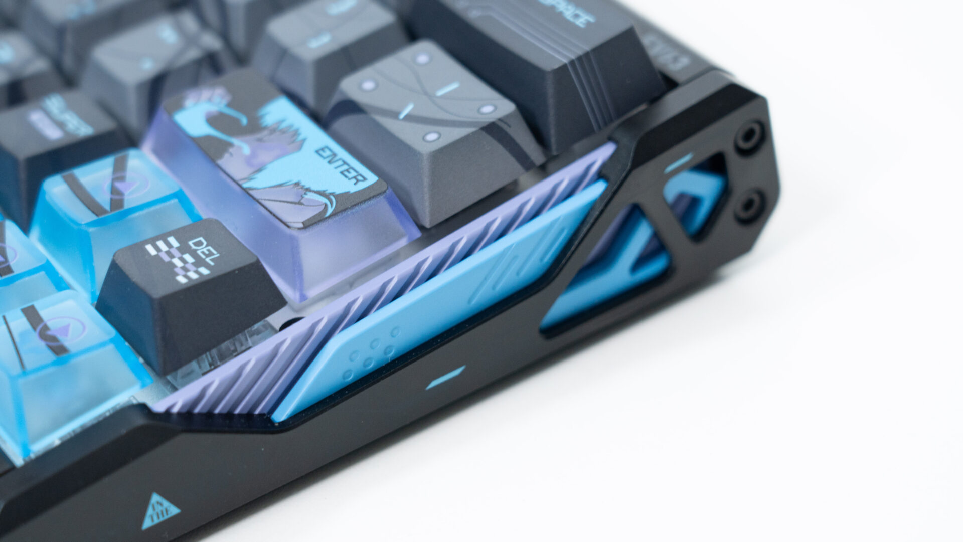 攻殻機動隊コラボでデザイン面がアップデート「IQUNIX EV63 Ghost in