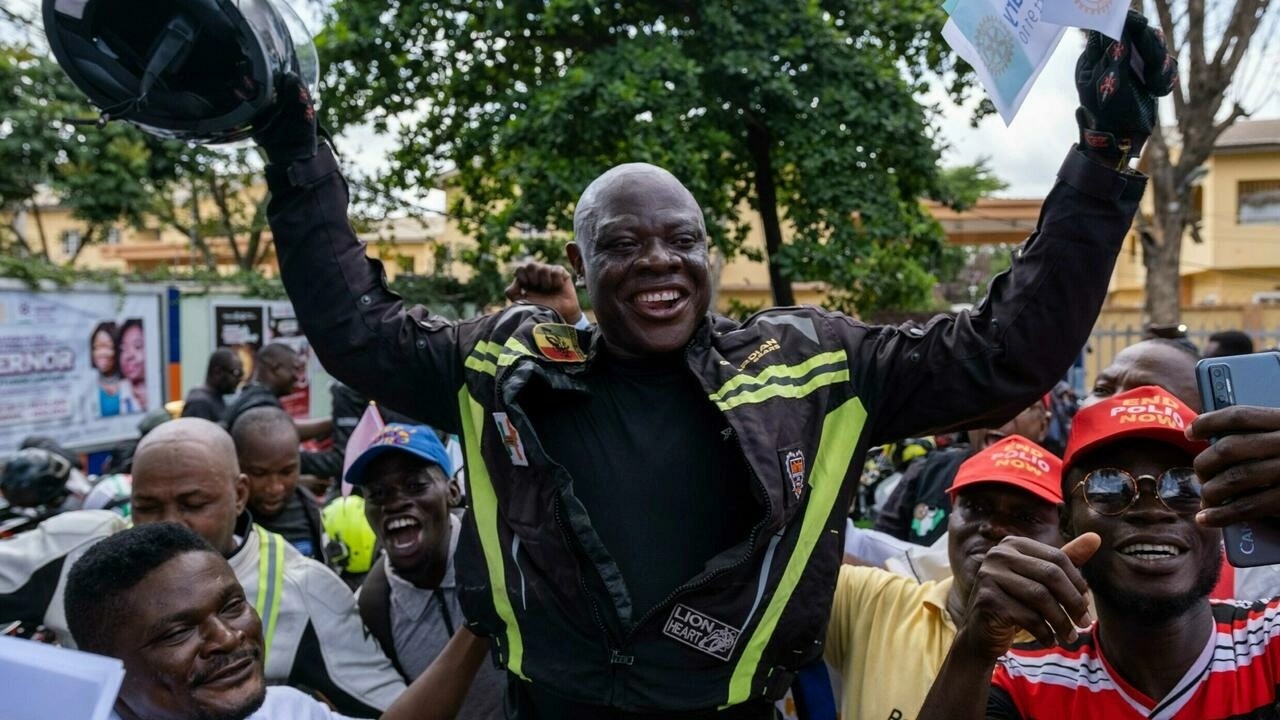 Kunle Adeyanju-c80ffb98