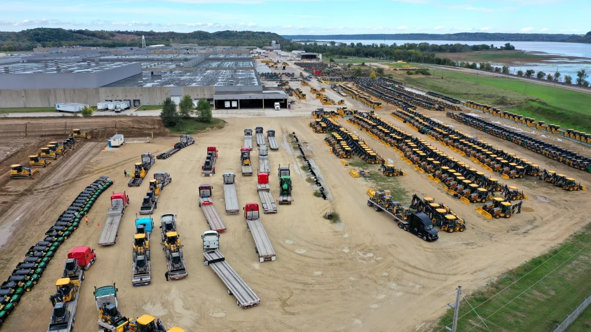 Construction and farming vehicles manufactured by John Deere