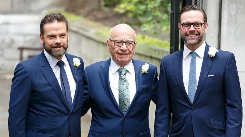 Lachlan (L), Rupert and James Murdoch (R)