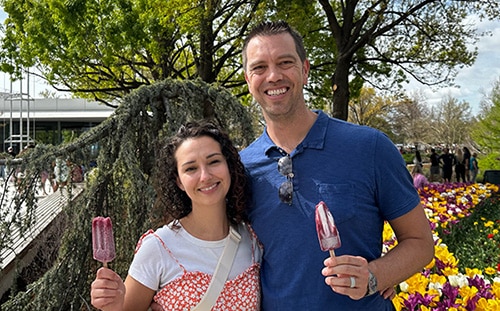 Hopeful adoptive parents Amanda and Travis in Oklahoma about to enjoy fruit popsicles