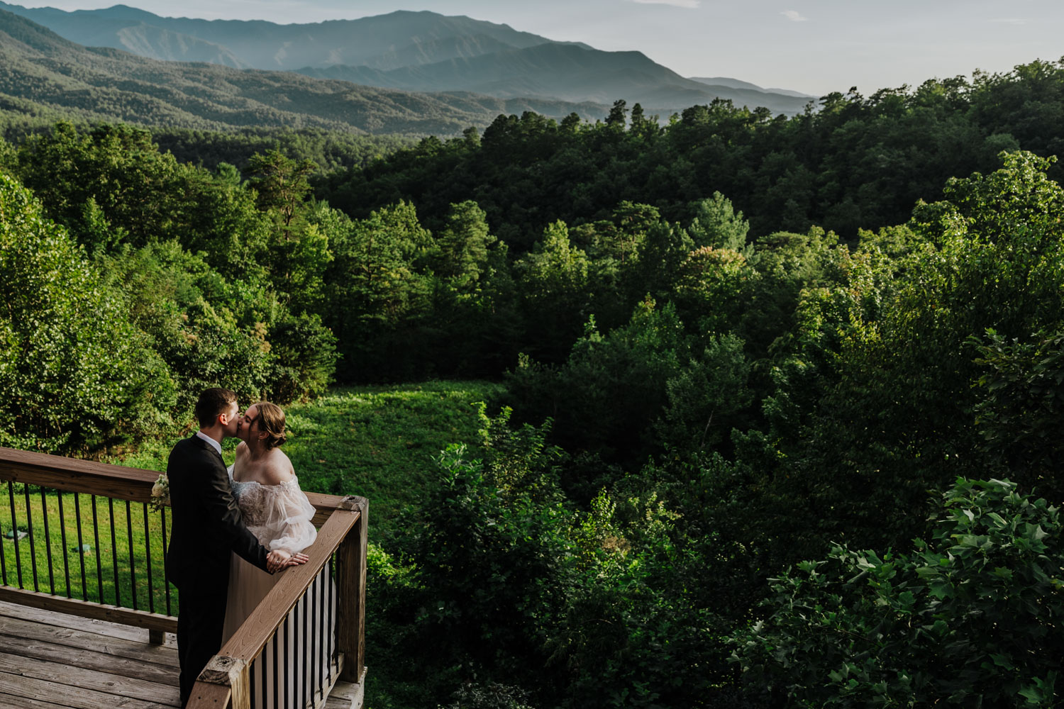 Gatlinburg Mansion Wedding Photographer