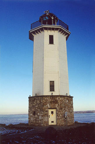 Ready to start the holiday weekend off on the right foot? Fond du Lac Lighthouse, Wisconsin at Lighthousefriends.com