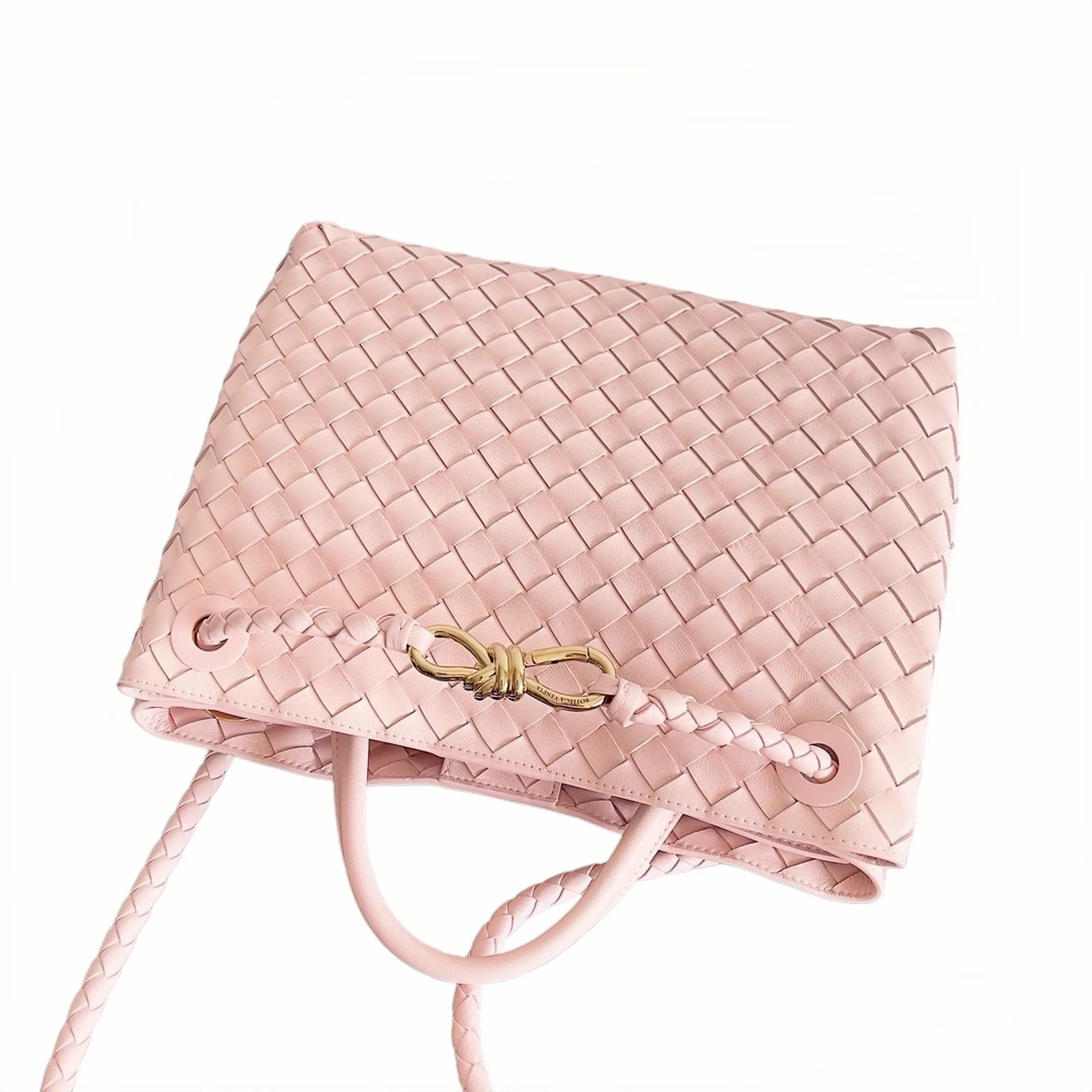 Andiamo Shoulder Bag Cameo