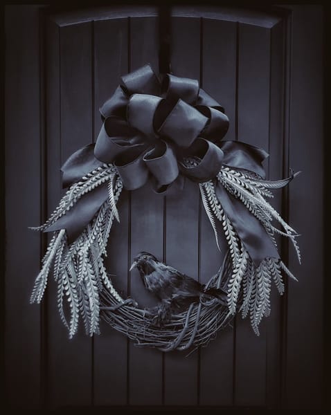 Whether you choose to diy or buy, all of these halloween wreath ideas will add a . 40 Unique Halloween Home Decorations And Gifts For 2022 Lightlady Studio