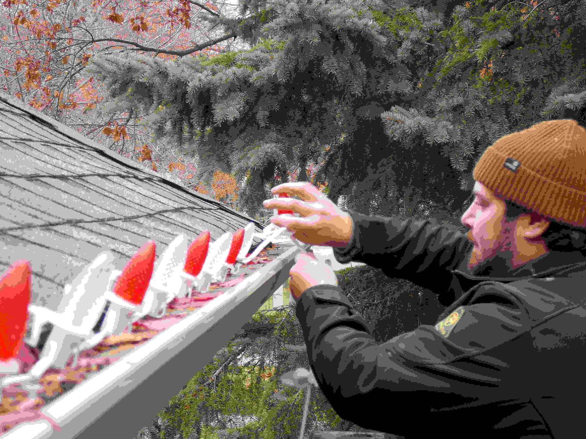 Top Tips for Christmas Lights Installation Near Me in Oakville