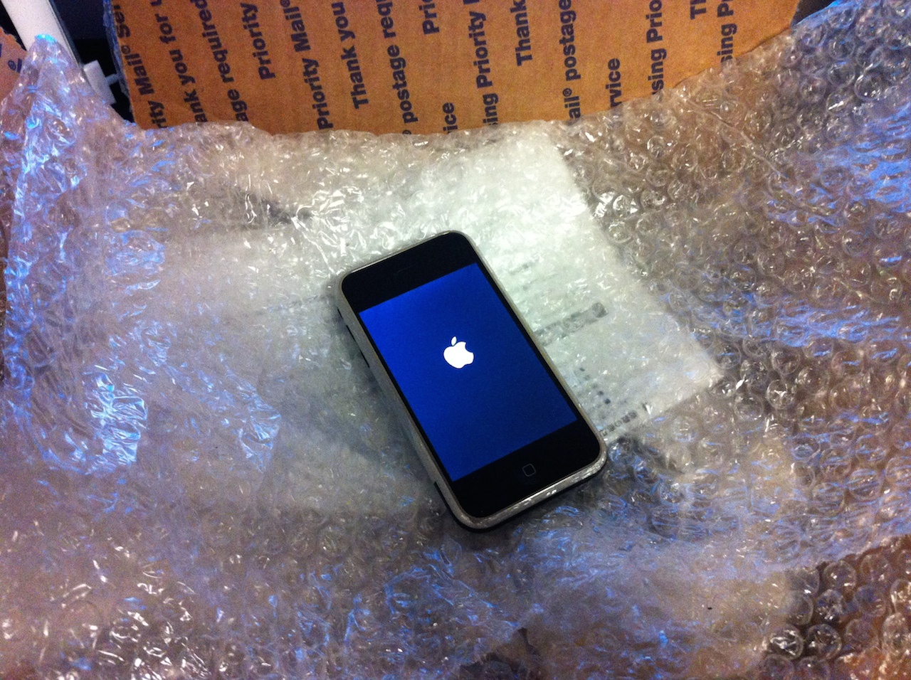 初代iPhoneをebayにて落札しました