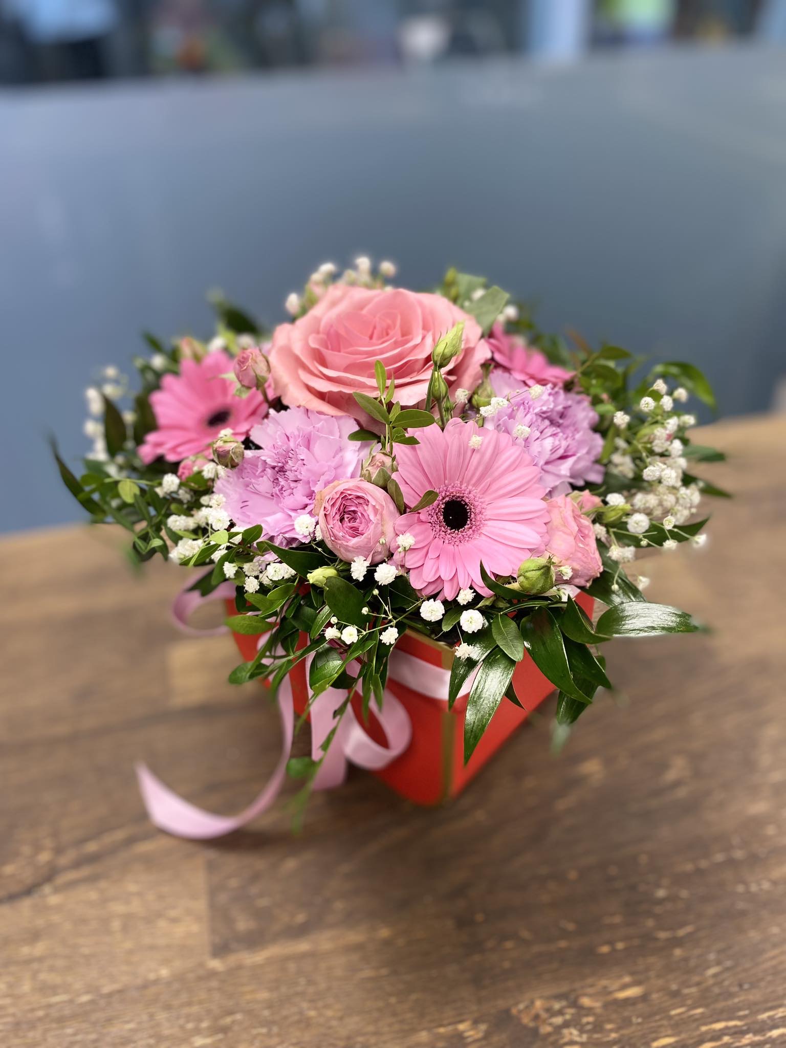 Lilleseade kinkekarbis