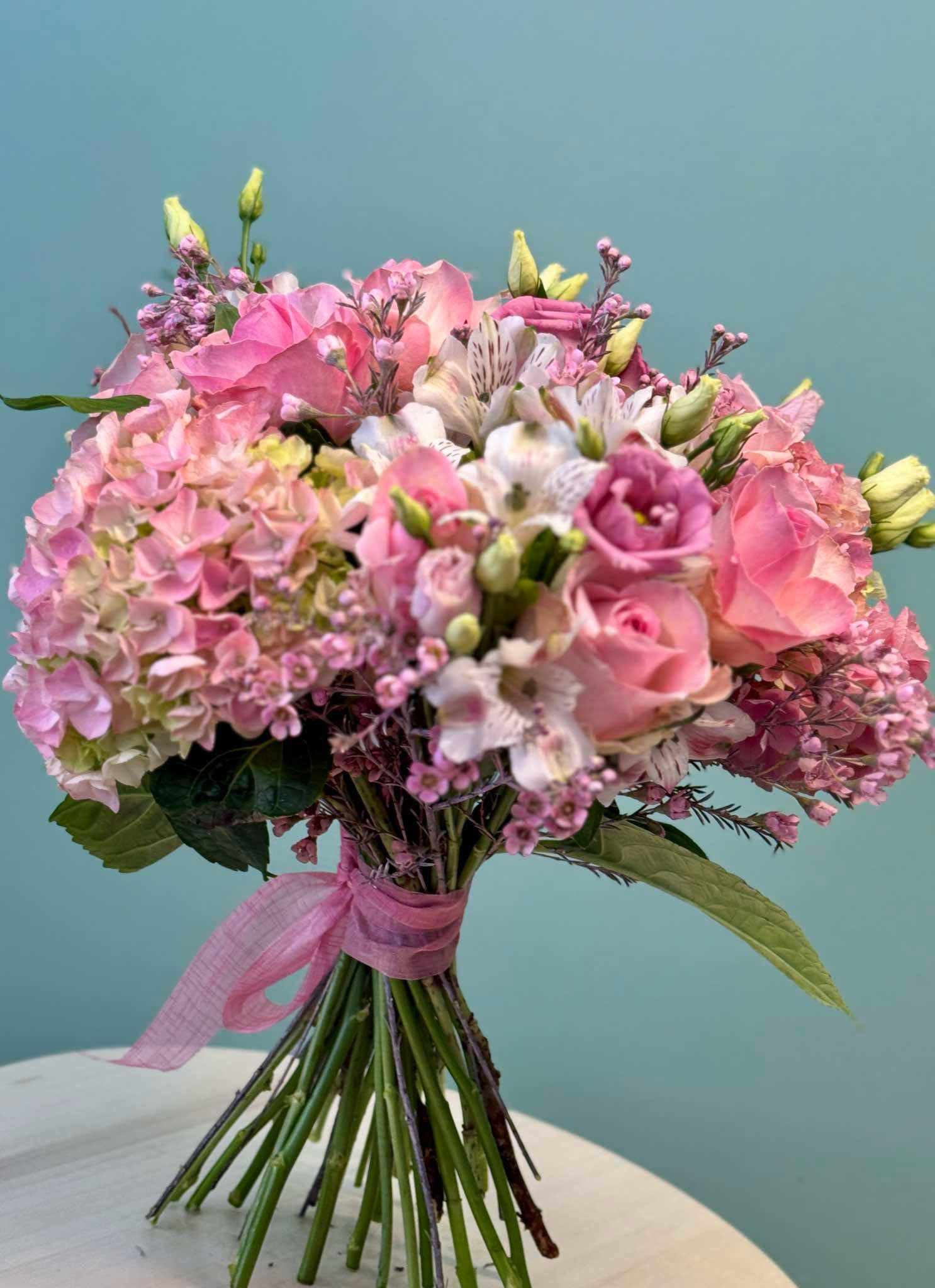 Lillekimp hortensiaga