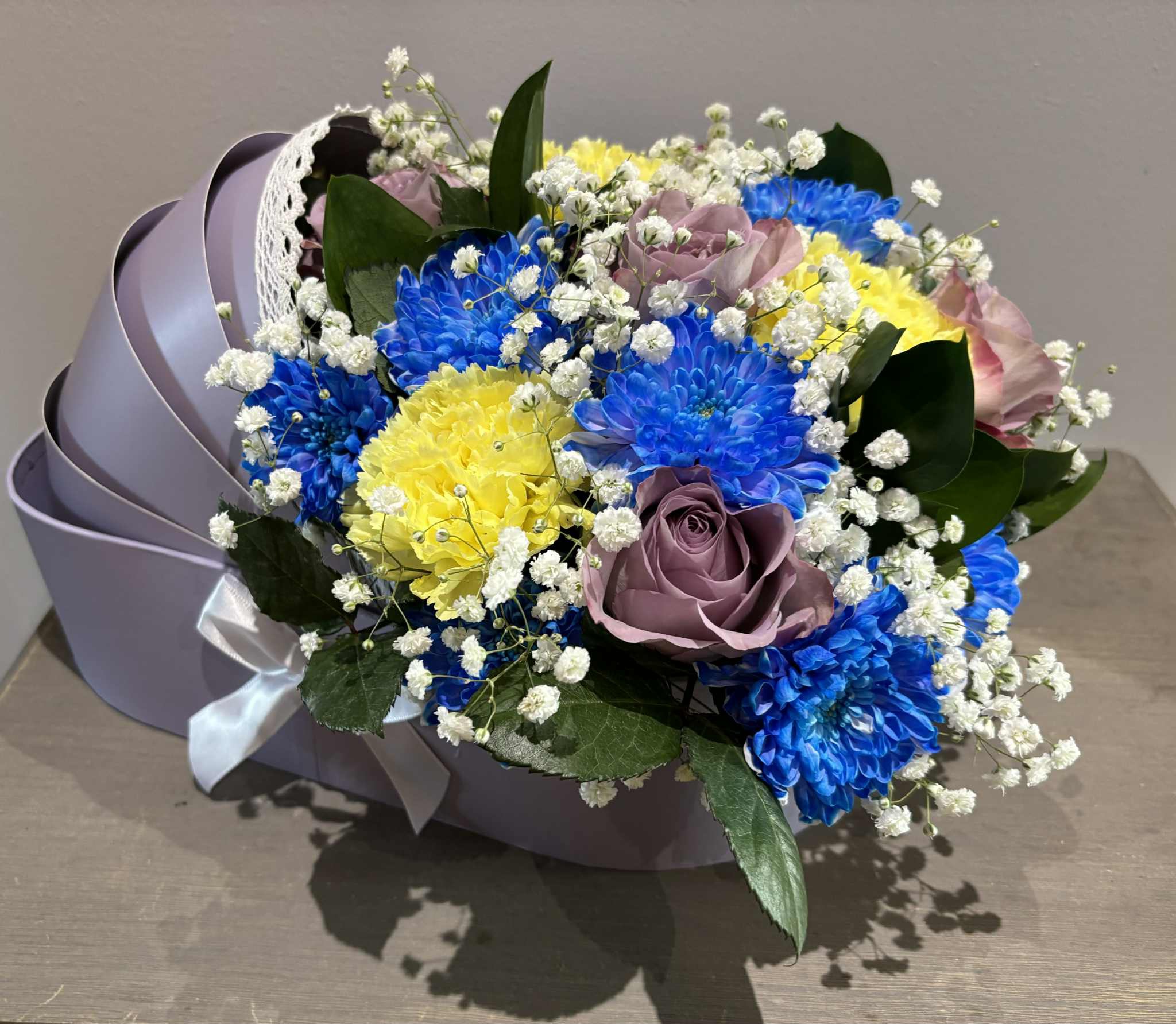 Lilleseade vankrimoodi karbis beebidele