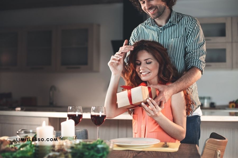To your girlfriend deserving of your appreciation, get across to her these cute appreciation paragraphs for her. Happy 5 Months Anniversary Paragraphs for Him or Her (2021 ...
