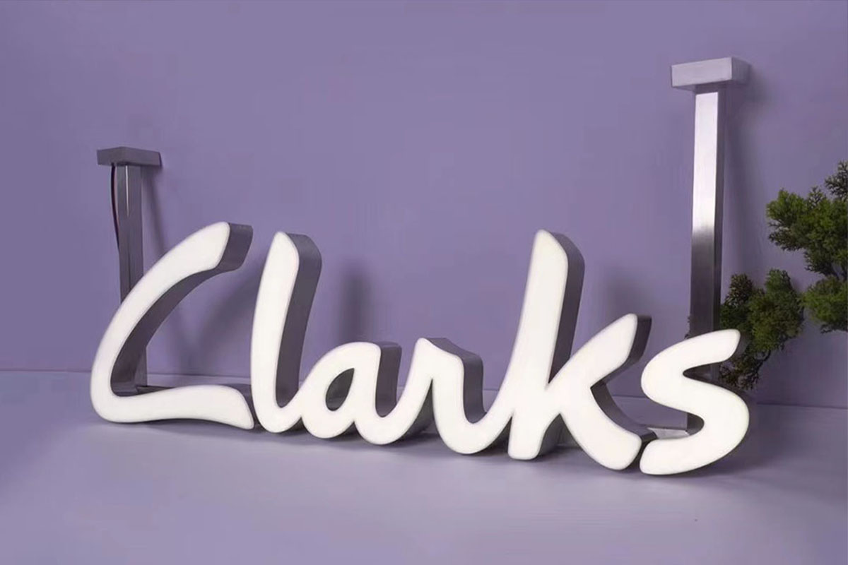 Frontlit Letters Signs on Raceway