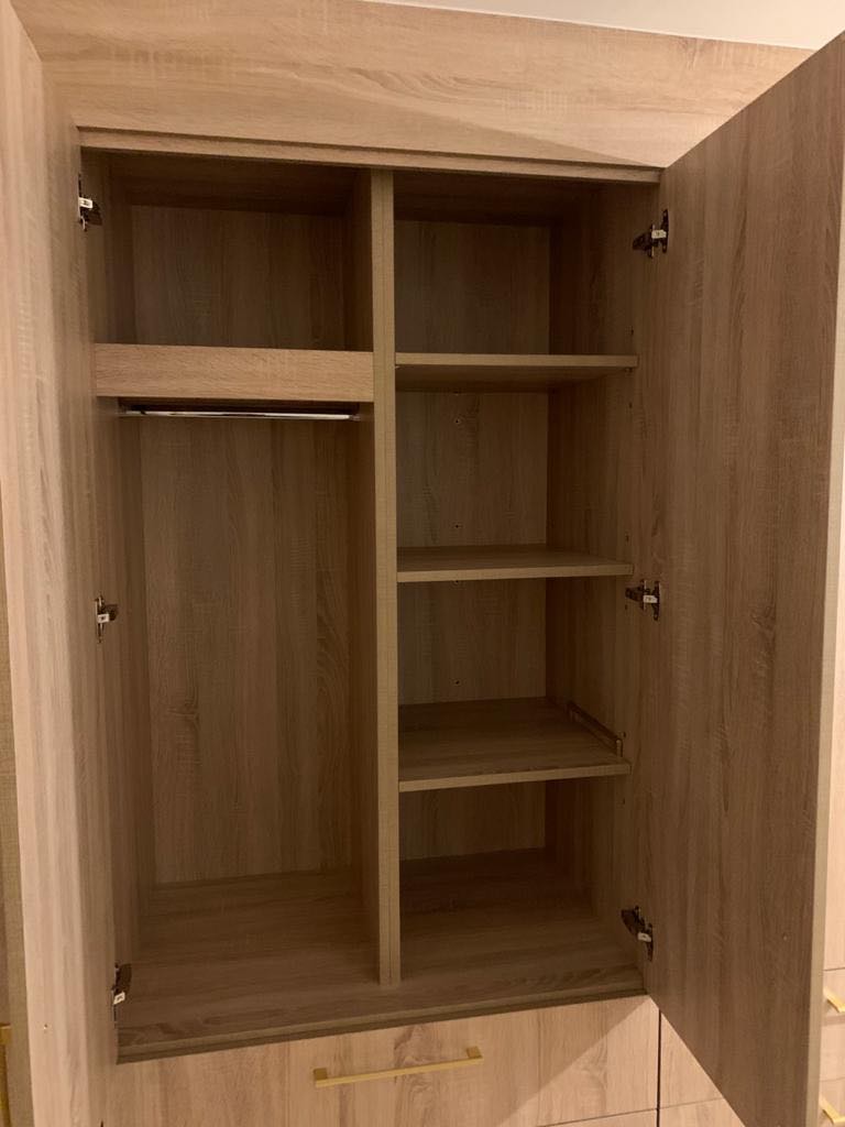 cabinet4