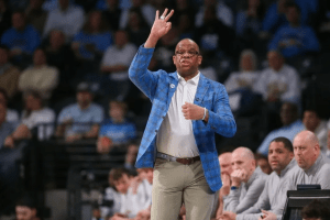  Hubert Davis and UNC Basketball Find Themselves at Complicated Crossroads 