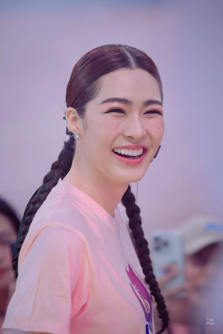 Ch3 Anniversary Lingorm Pics - Light Picture Collection - Full HD Quality