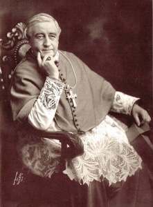 bishopmaes