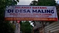 Contoh baliho yang ada di Pamekasan. Sumber foto: www.detik.com