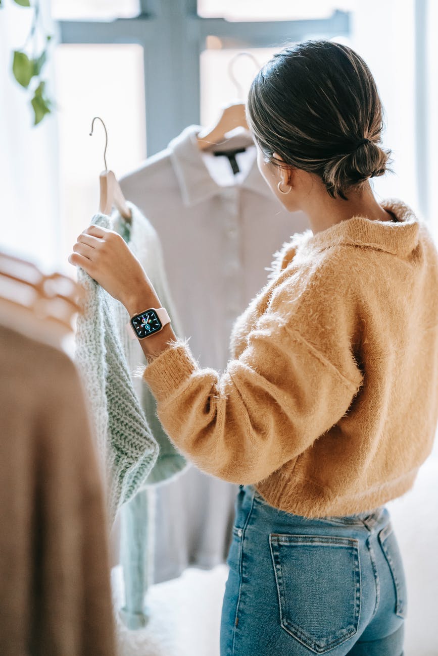How to start a clothing line with no money & grow an authentic brand