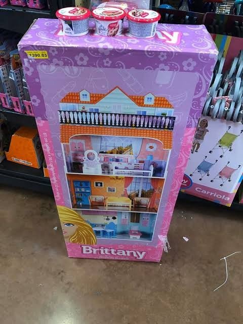 Casa De Madera Brittany Walmart Casa De MuÃ±ecas De Brittany MuÃ