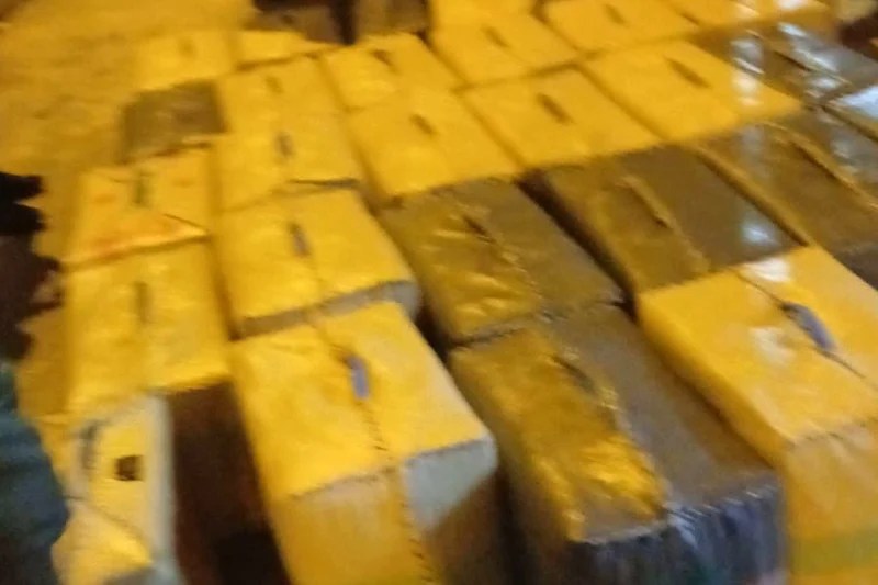 الأمن يُجهض محاولة تهريب طن و190 كلغ من الشيرا