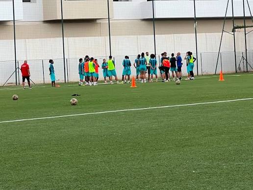 هلال الناظور النسوي في مواجهة أزمة الملعب البلدي.معاناة تتفاقم ومطالب بإنصاف ممثل الريف في القسم الممتاز