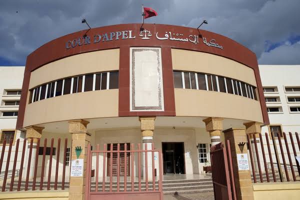 استياء في صفوف عائلات المتهمين من الآحكام والمحامين من برمجة ملفات ثقيلة بمحكمة الاستئناف بالناظور قبيل استئناف عملهم