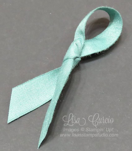 how to tie a bow with a hanging loop