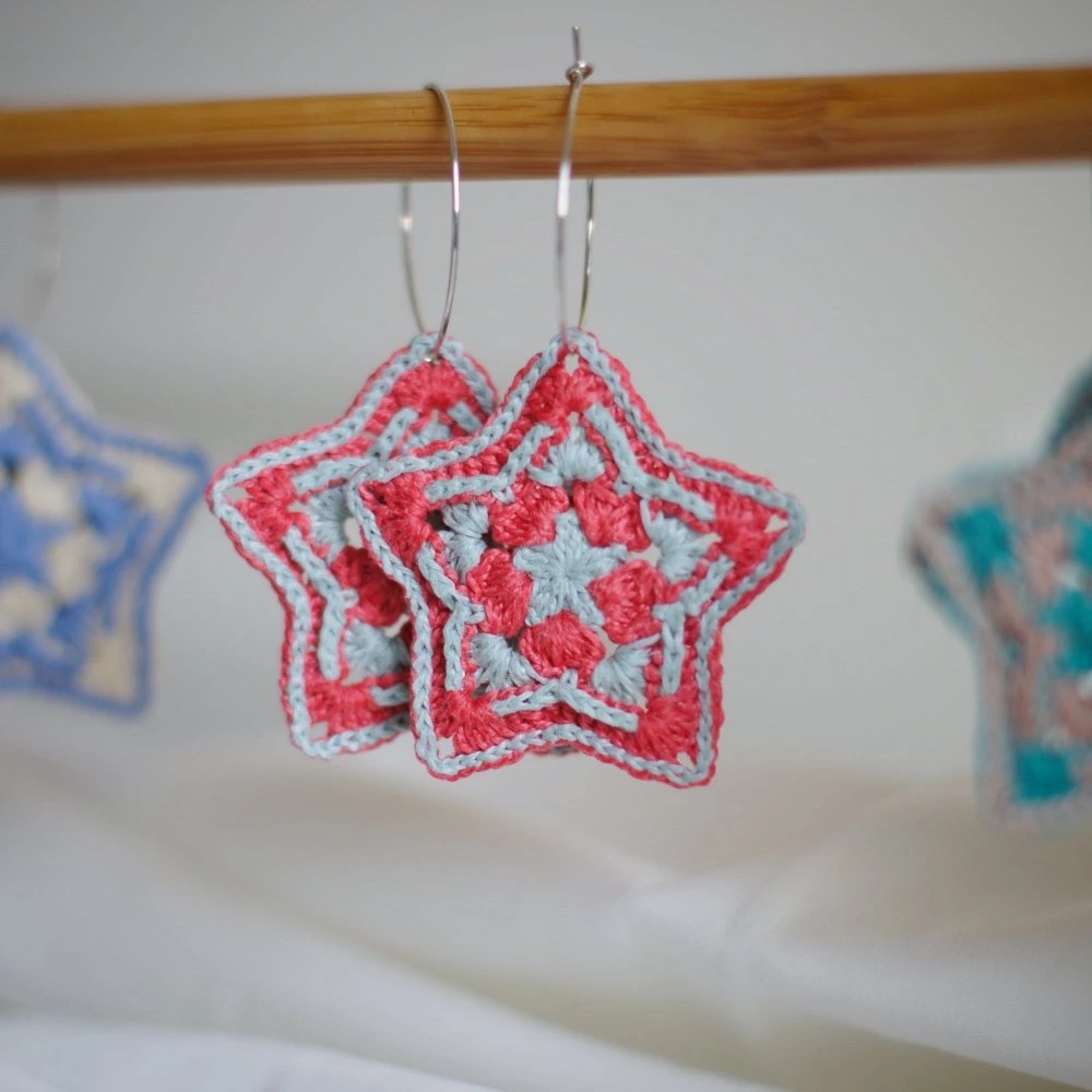 star earrings